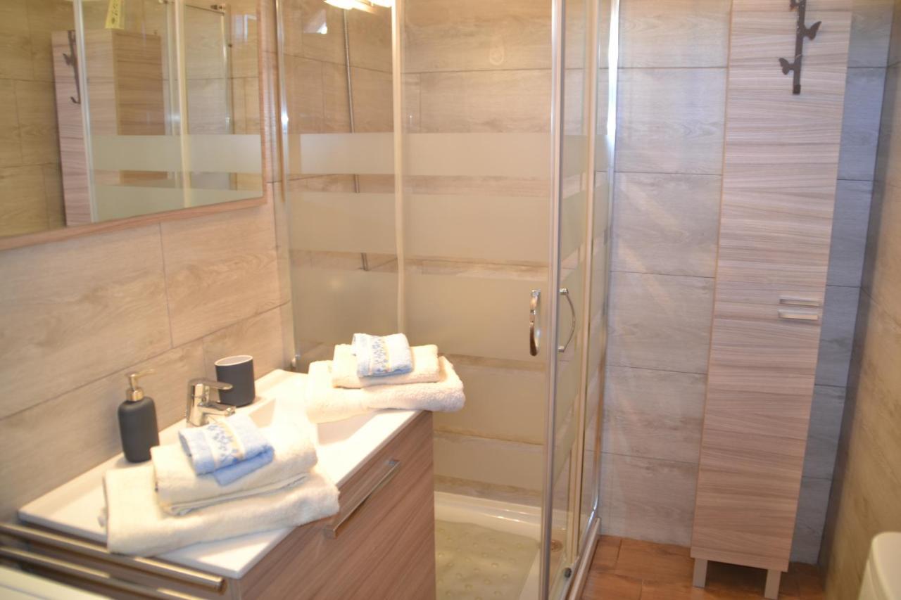 Gibshouse Megan Apartment ปูแอร์โตเดลคาร์เมน ภายนอก รูปภาพ